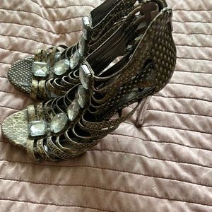 Dress shoes